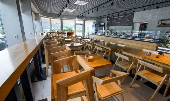 Сеть ОККО обновила 7 ресторанов А la minute в формат «мясо и хлеб»