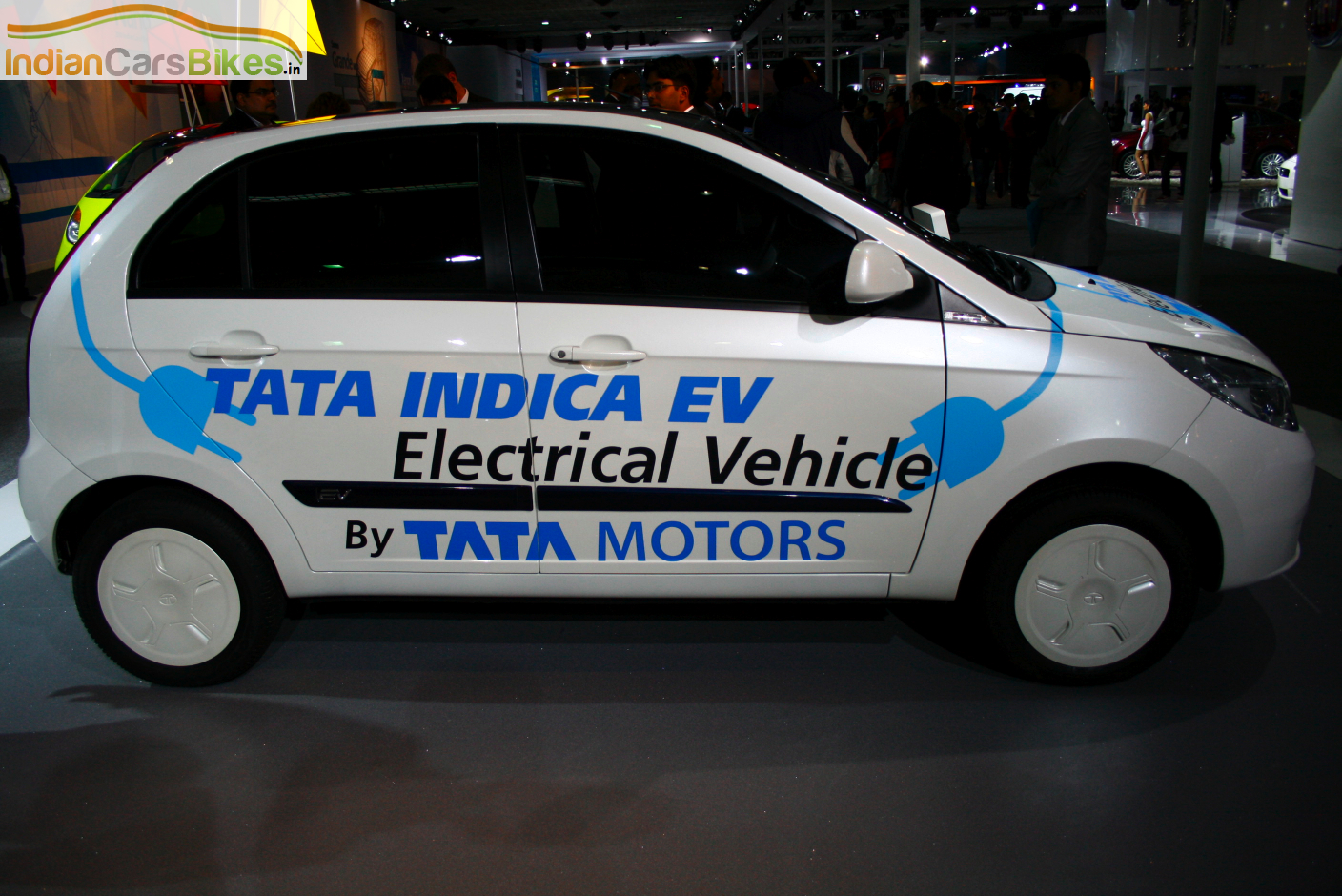 Индия покупает электромобили 
