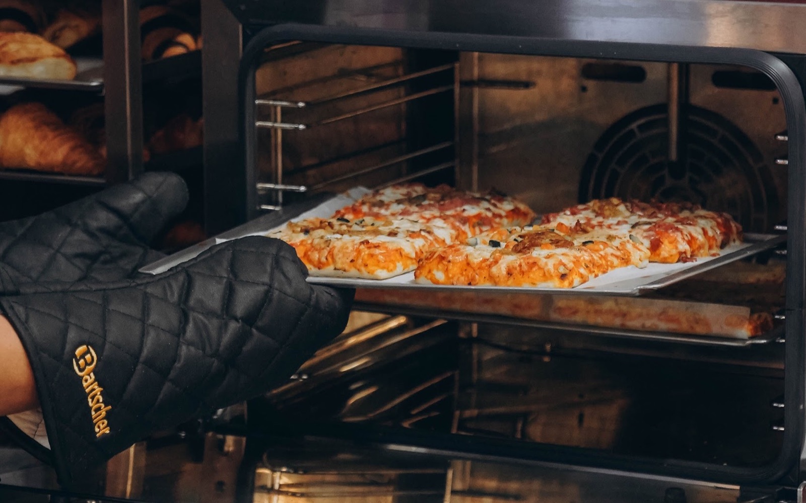 PROкачай АЗС 2025: демонстрація food-рішень