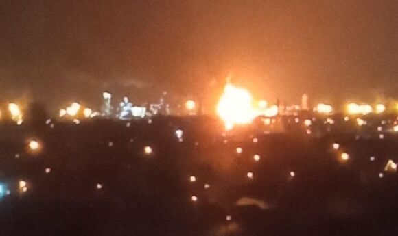 Волгоградський НПЗ «Лукойла» загорівся після удару безпілотників