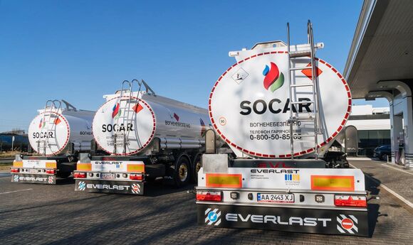 Everlast відвантажив SOCAR партію нових паливовозів