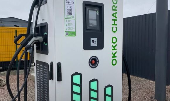 ТОКА встановила зарядні станції на найбільшому АЗК WOG 