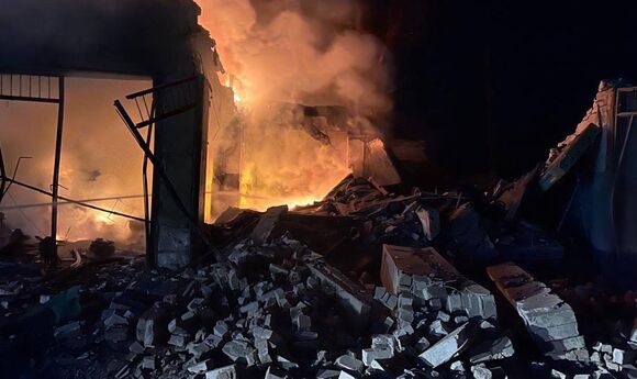 Внаслідок російського обстрілу Кривого Рогу пошкоджено АЗС