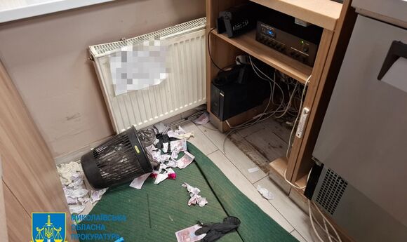 Двоє нападників з ножем пограбували АЗС на Миколаївщині