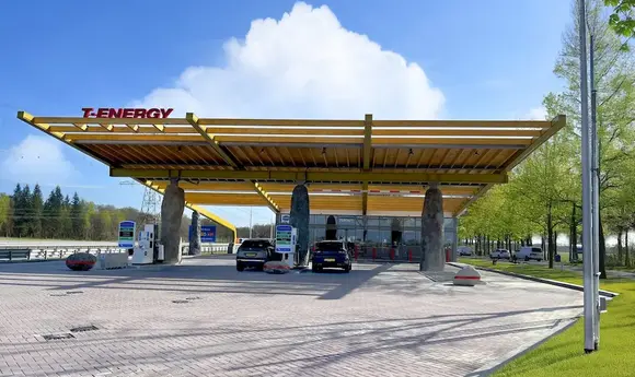 Tamoil відкрила нову АЗС в Нідерландах з незвичними елементами дизайну