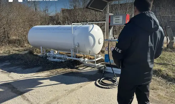 На Київщині судитимуть керівника нелегальної АЗС