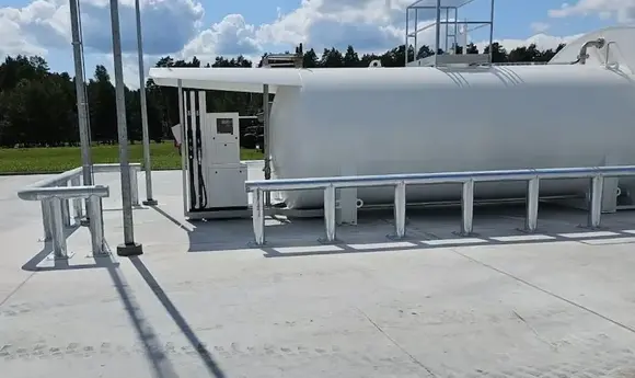 Литовські військові запустили нову мережу АЗС