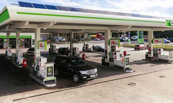 Пальне на АЗС здешевшало у травні