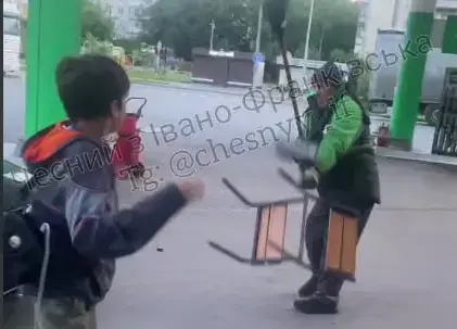 Поліція перевіряє інформацію про розбій, вчинений підлітками на АЗС 