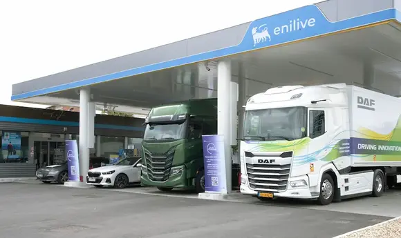 «Навколо Європи»: вантажівки подолали 77 тис. км на відновлюваному пальному