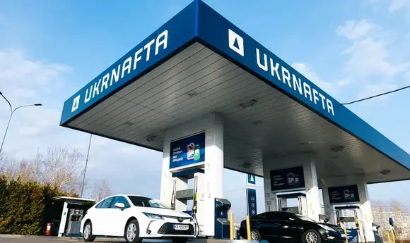  «Укрнафта» шукає постачальника високооктанових бензинів А-98, А-100