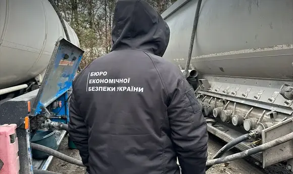 На Буковині судитимуть керівника логістичної компанії у справі про фальсифіковане пальне