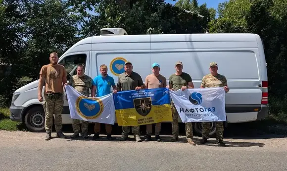 «Укртранснафта» передала військовим мікроавтобус для перевезення загиблих захисників