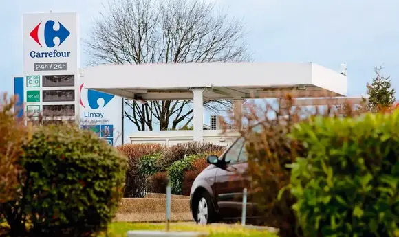 Carrefour запровадила знижку на пальне щоп'ятниці