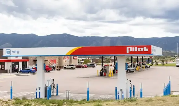 Pilot розширила мережу зарядних станцій до понад 200 локацій