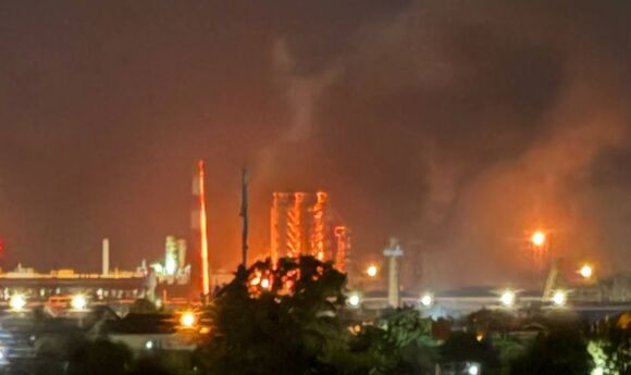 Афіпський НПЗ загорівся після удару безпілотників