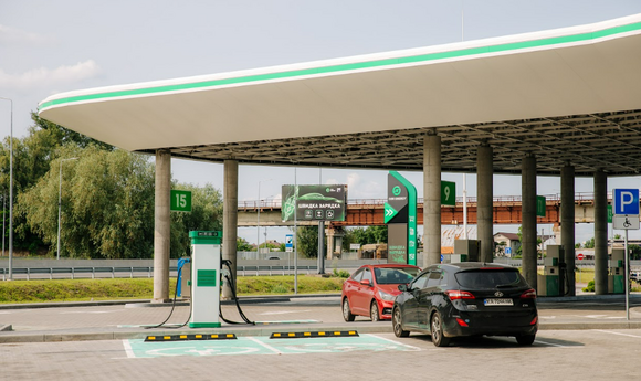 Автономне живлення енергією сонця на АЗК COR-Energy