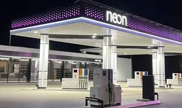 Neon встановила сонячні панелі на АЗС у Кропивницькому