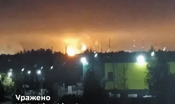 ЗСУ вразили НПЗ в Ленінградській області РФ