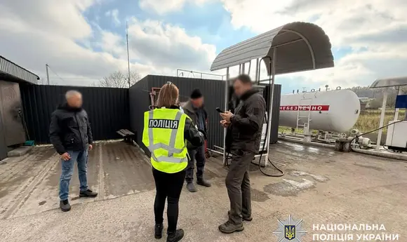 На Хмельниччині виявили мережу незаконних АЗС