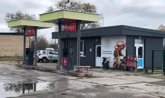 На Київщині виявили чергову нелегальну АЗС 