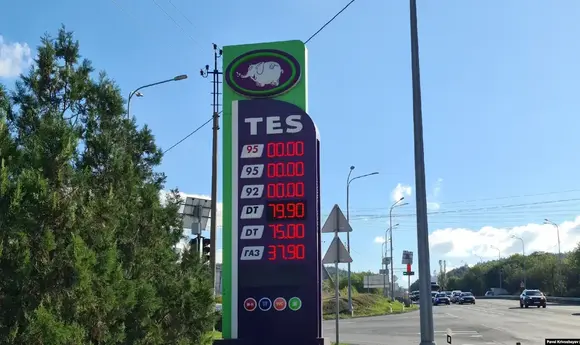 В Криму на АЗС зник бензин усіх марок — ЗМІ