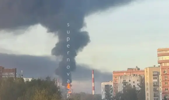 В Росії сталася пожежа на НПЗ «Ярославнефтеоргсинтез»
