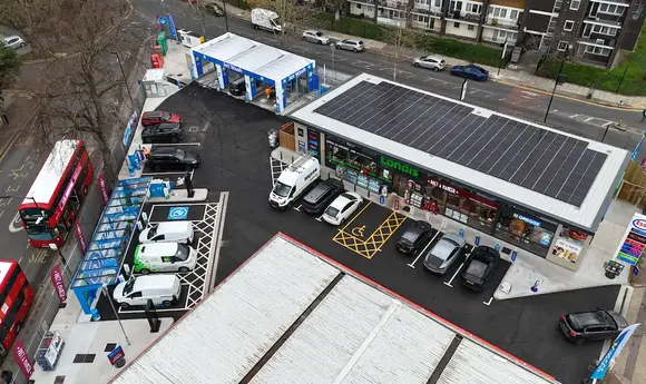 Британська MFG знесла і відбудувала з нуля АЗК в Лондоні