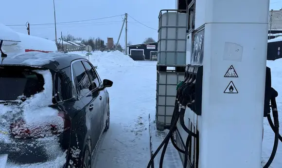 Податківці виявили нелегальну АЗС на Тернопільщині