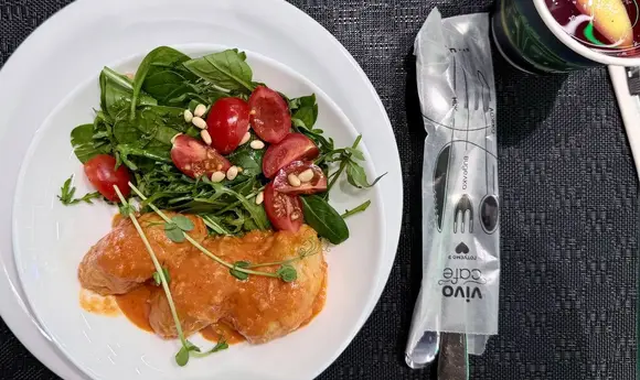 Скільки коштує сніданок, обід і вечеря на АЗК Ukrnafta, WOG та UPG