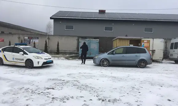 На Рівненщині припинено торгівлю пальним без ліцензії