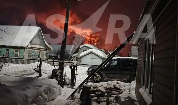 На нафтобазі у Псковській області почалася пожежа після атаки БПЛА