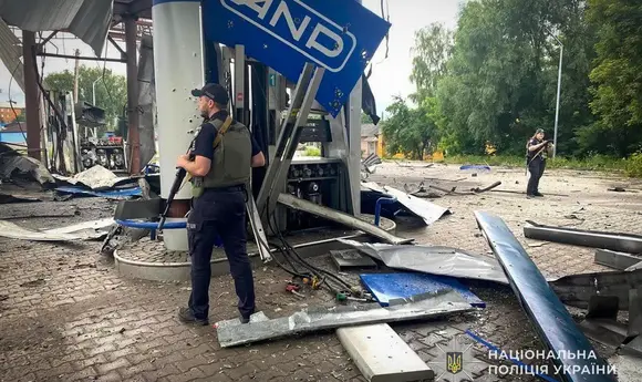 У Сумах та області під обстріл потрапили АЗС ОККО і ANP