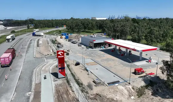 ORLEN відкриє нову автозаправну станцію в порту Ґданська 