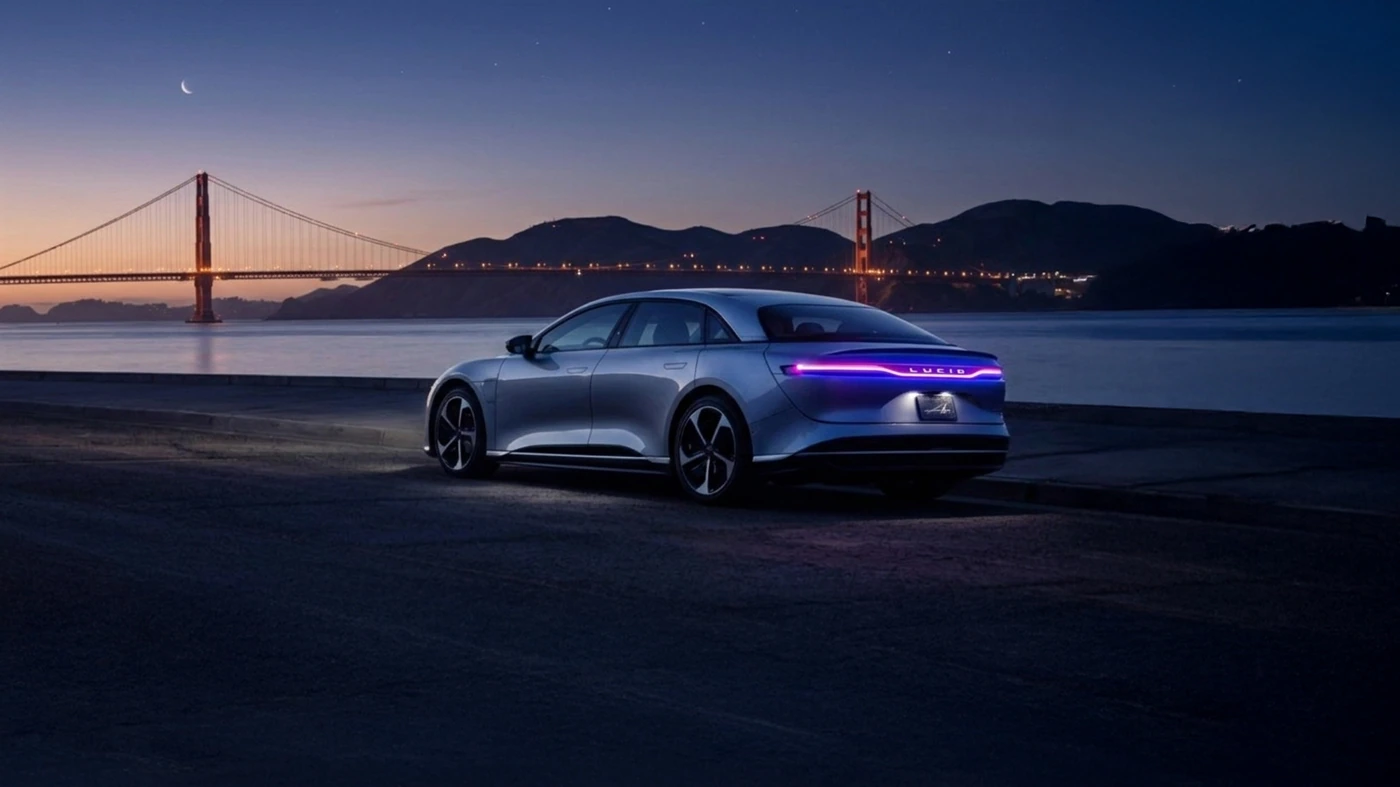 Світ пересідає на електрику: 2025 року продали 20,7 млн нових електрокарів