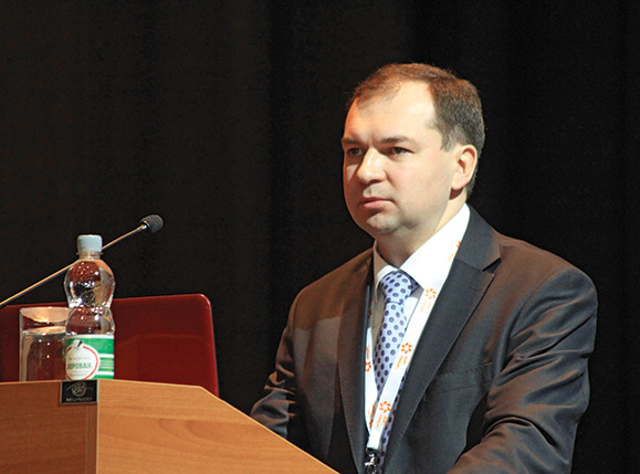 Виталий Павлов сообщил, что в 2014 году Мозырский НПЗ переработает 12 млн т сырья