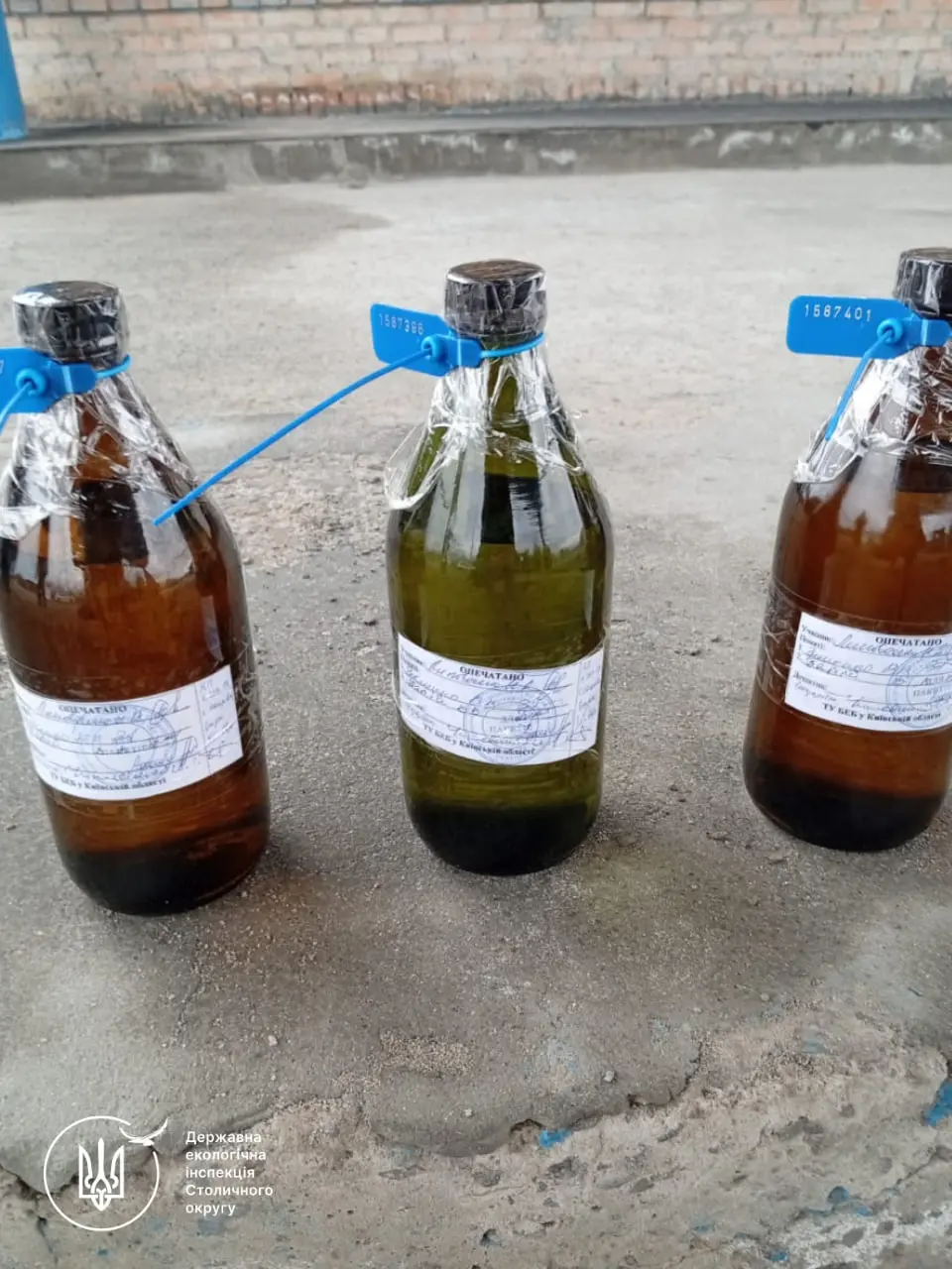 На Київщині ДЕІ спільно з БЕБ перевіряють якість пального на АЗС