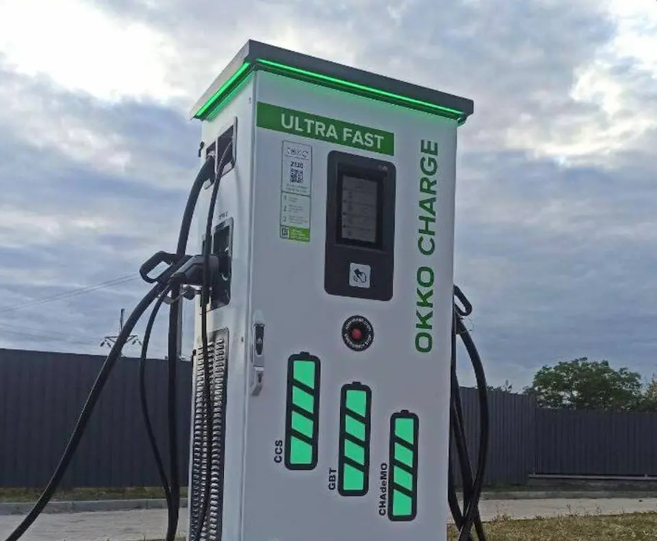 На OKKO з’явилися нові зарядні станції TOKA у Дніпрі