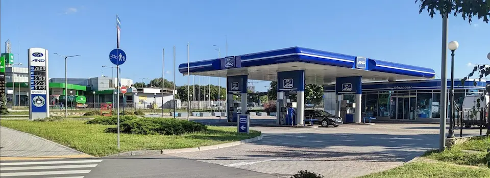 У Києві відкрився перший АЗК BARS