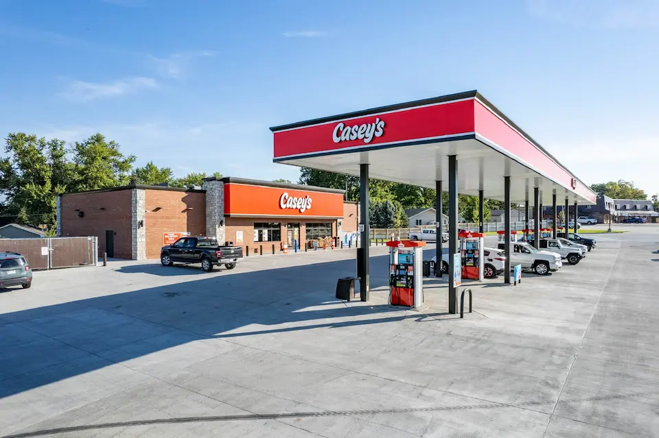 Фастфуд на заправці Casey's 