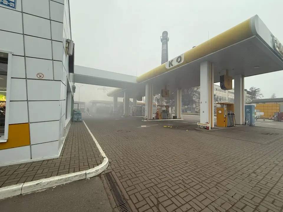 Внаслідок нічного обстрілу пошкоджено два АЗК KLO