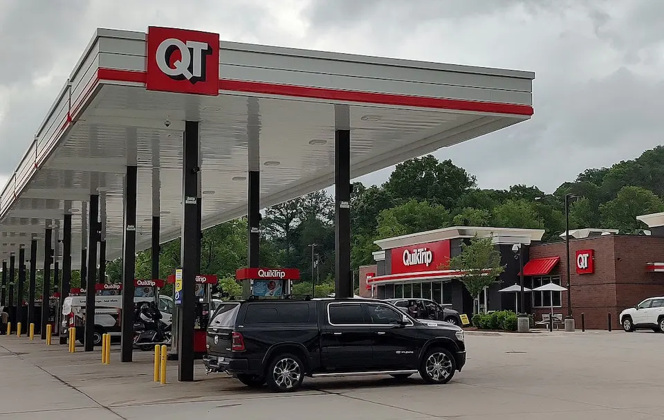 Заправна станція QuikTrip в Америці