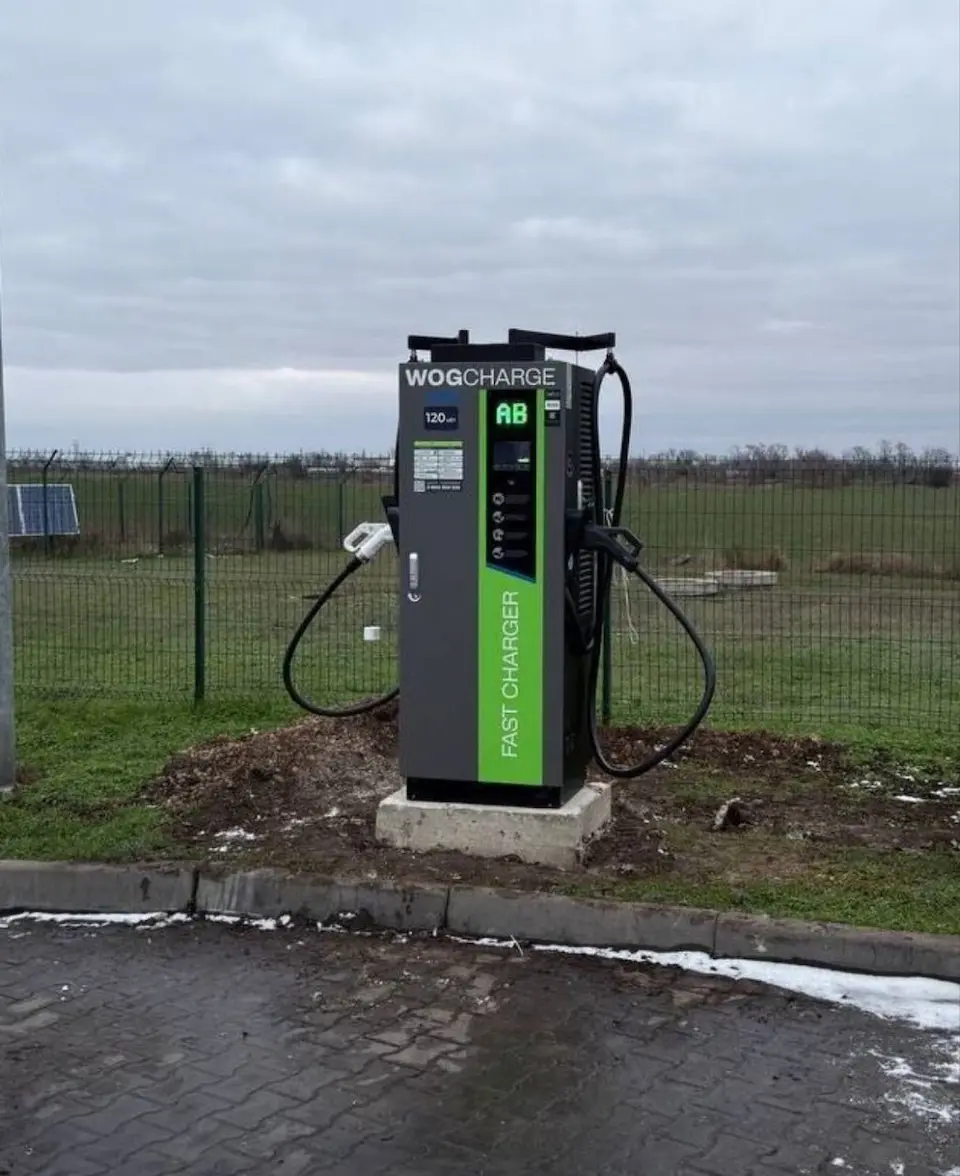 WOG та TOKA запустили швидкісний електромобільний хаб на трасі Київ-Одеса