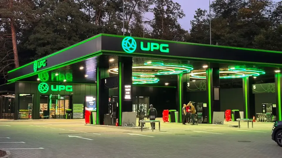 UPG перетнула позначку в 450 АЗК