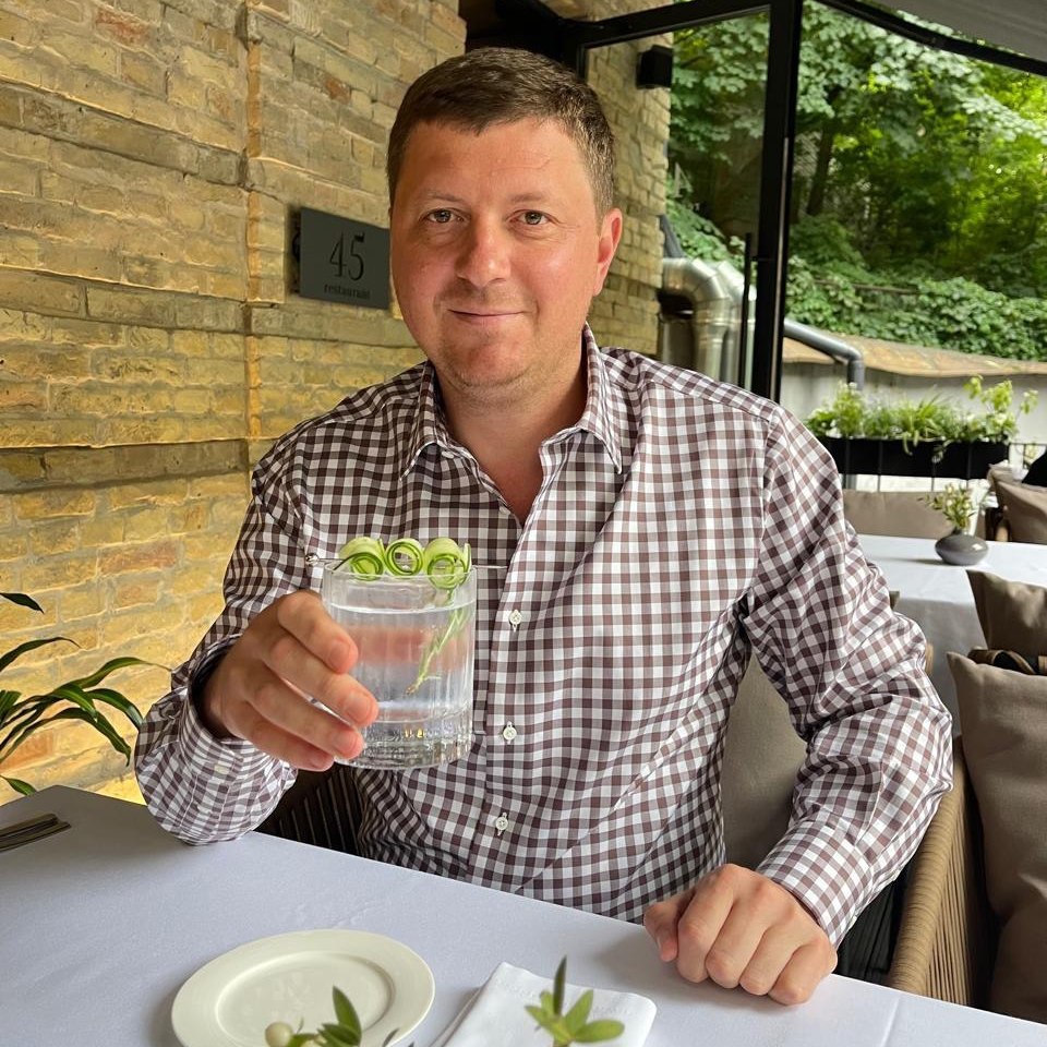 Власник Centurion Group, мережі АЗС 24/7, магазинів та карткового проєкту Yaskrava Олексій Костяк Власник Centurion Group, мережі АЗС 24/7, магазинів та карткового проєкту Yaskrava Олексій Костяк