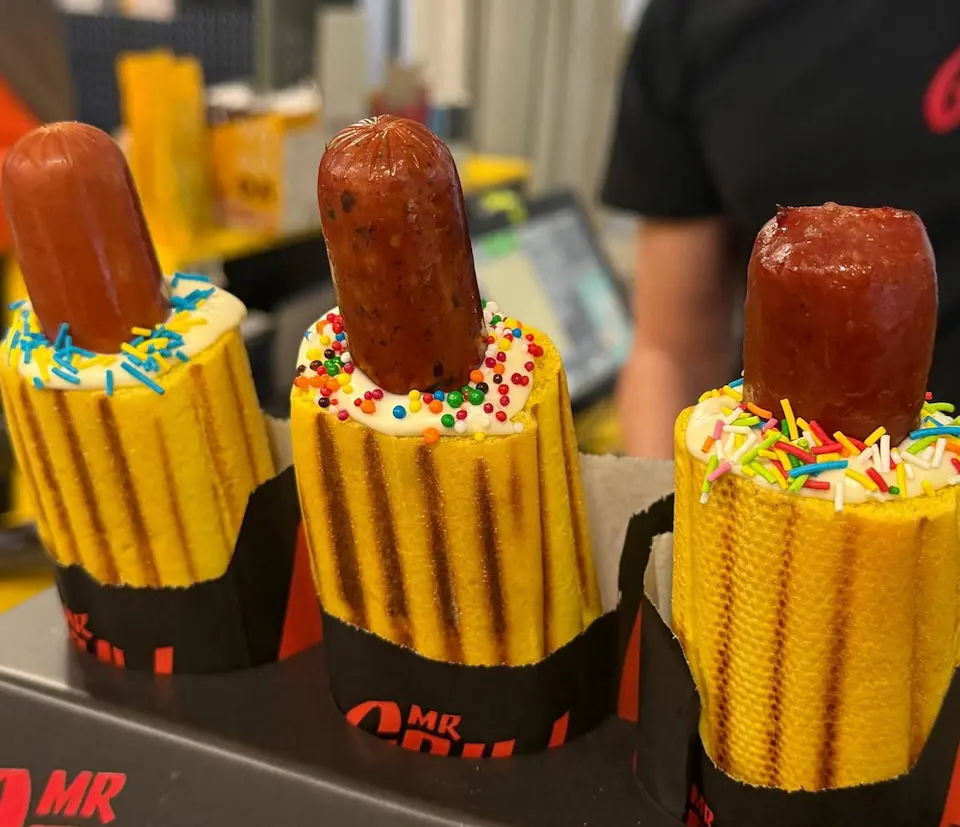 UKRNAFTA запускає великодній хот-дог