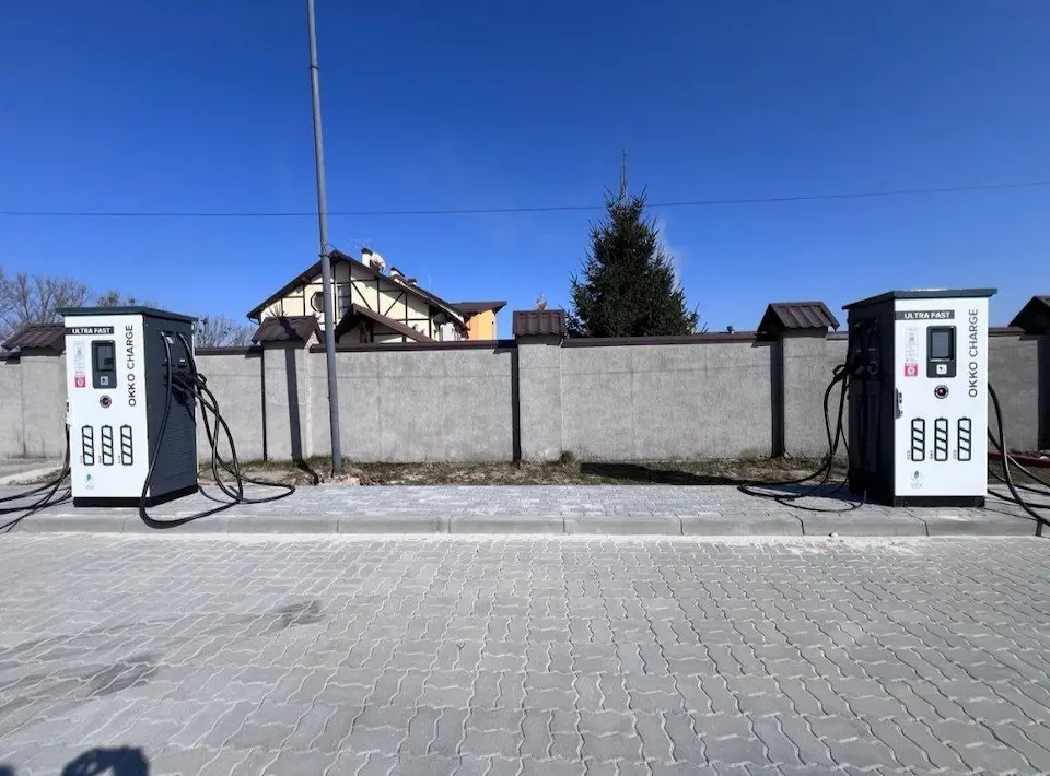 TOKA відкрила нові електрозарядки на АЗК OKKO