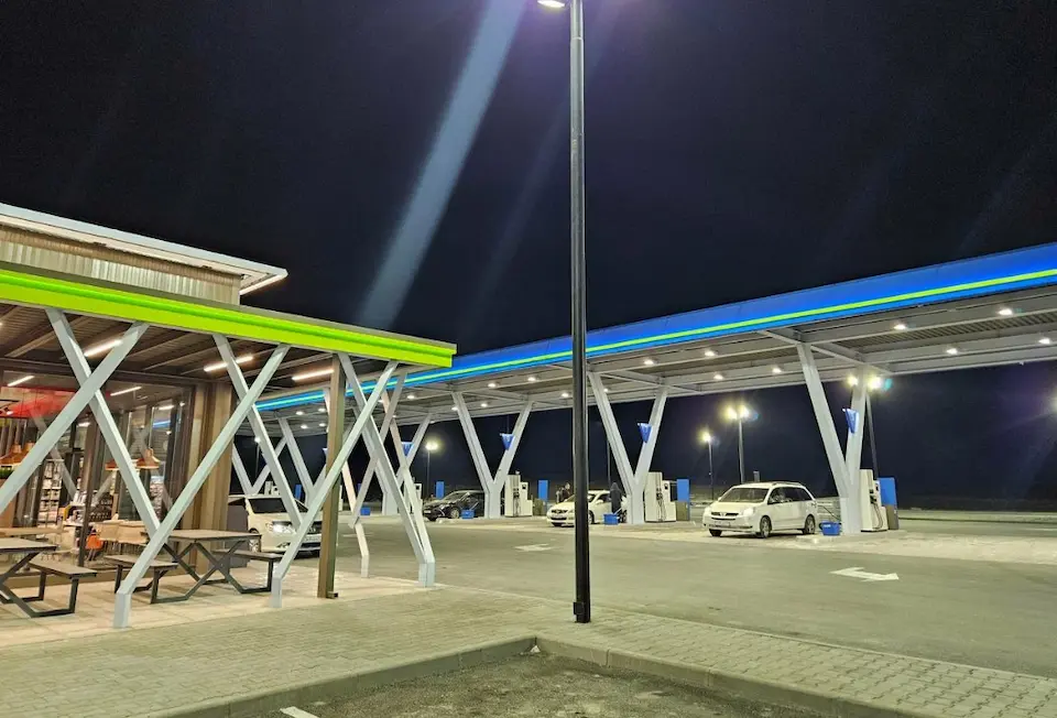 На трасі Шикмент-Ташкент відкрилась найбільша АЗС в Казахстані Royal Petrol